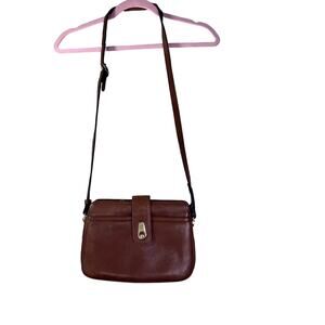 Bally Vintage Leather Brown Crossbody Zipper 3 Pocket Everyday Small Bag Purse